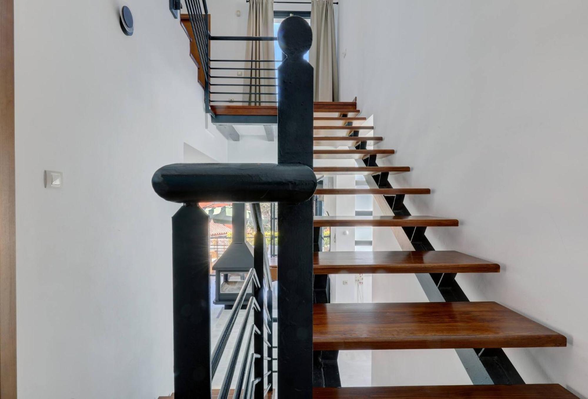 011 Bright And Spacious Villa With Private Pool 贝纳尔马德纳 外观 照片