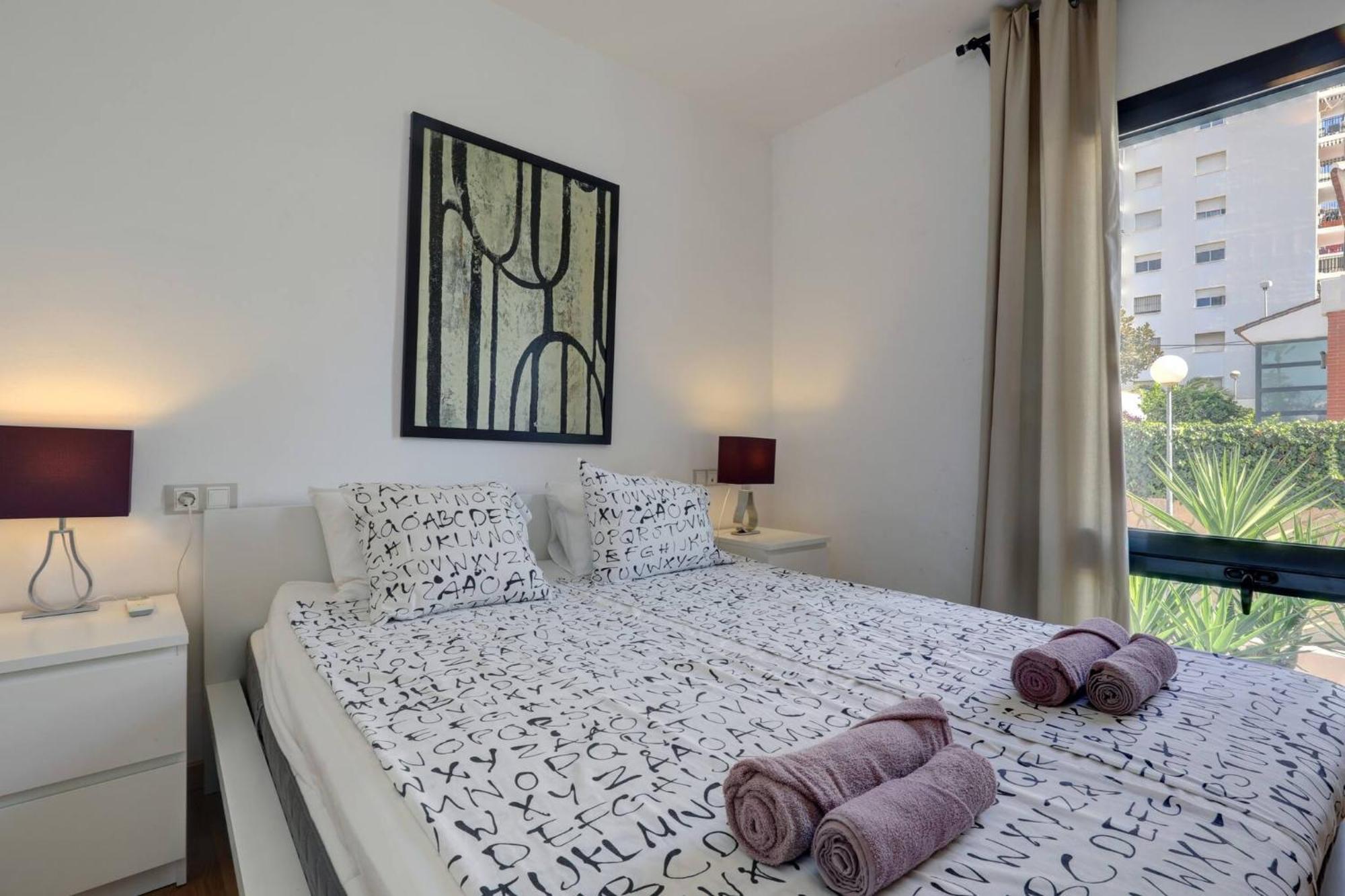 011 Bright And Spacious Villa With Private Pool 贝纳尔马德纳 外观 照片