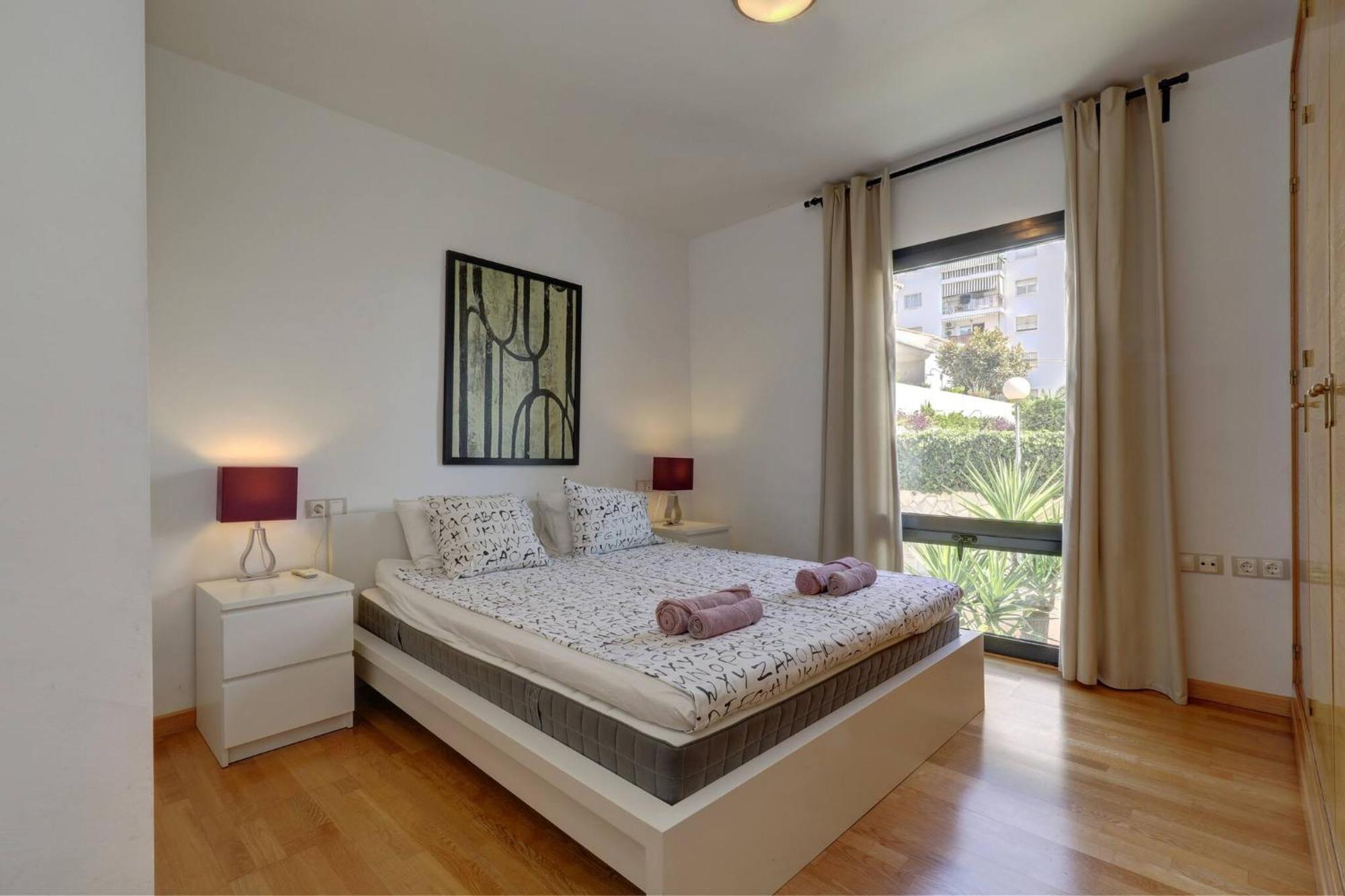 011 Bright And Spacious Villa With Private Pool 贝纳尔马德纳 外观 照片