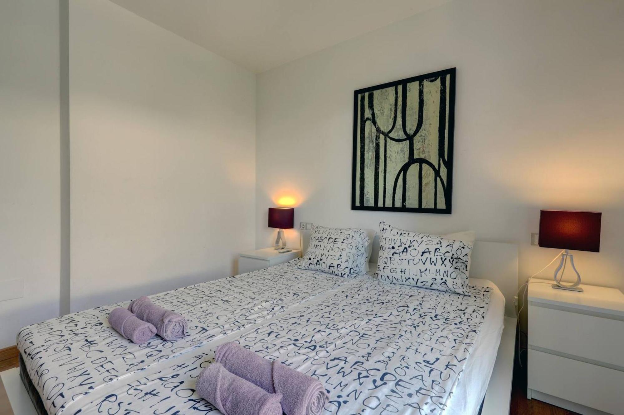 011 Bright And Spacious Villa With Private Pool 贝纳尔马德纳 外观 照片
