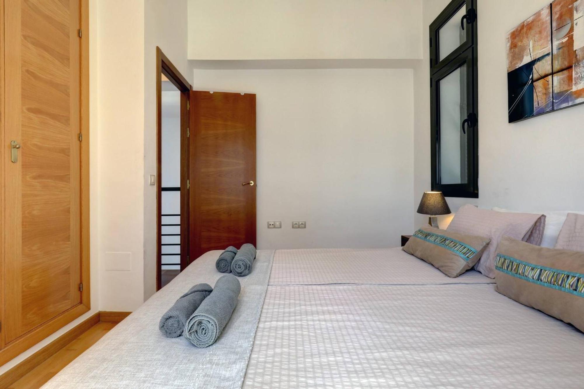 011 Bright And Spacious Villa With Private Pool 贝纳尔马德纳 外观 照片