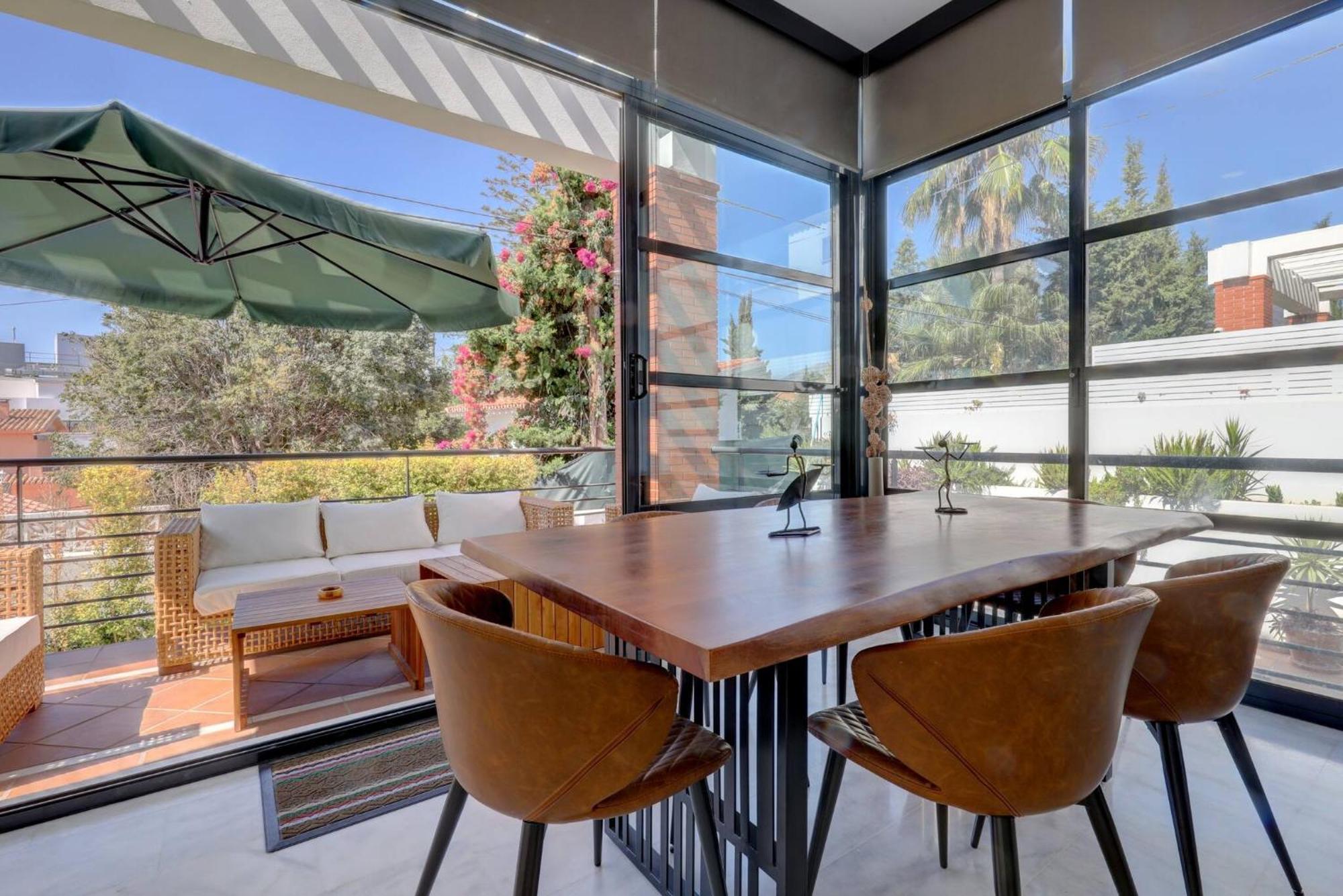 011 Bright And Spacious Villa With Private Pool 贝纳尔马德纳 外观 照片
